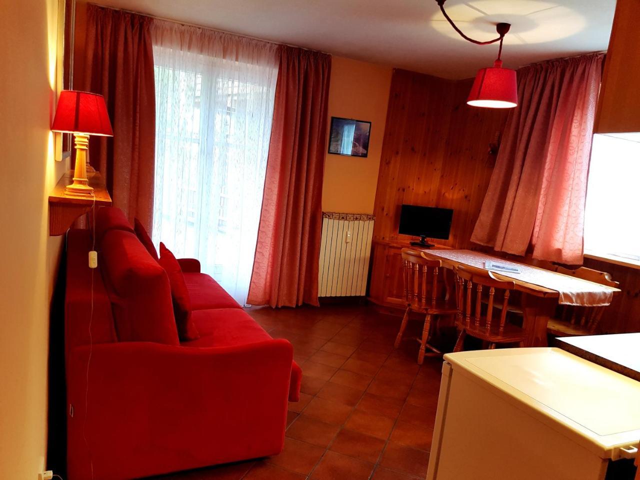 Residenze Sonnenschein Casa Rossa Apart otel Villabassa Dış mekan fotoğraf